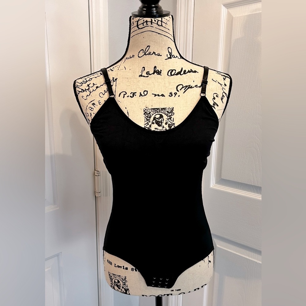 SleekShape Sculpting Body Suit - Black